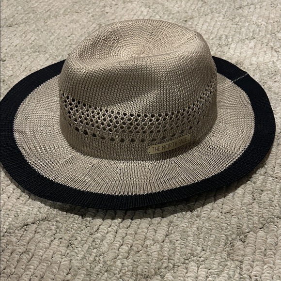 The North Face Accessories - The North Face Packable Beige and Black Wide Brim Hat